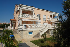 Apartmaji  Male Mandre